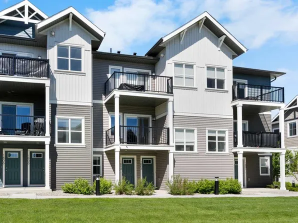 24 E Rivercrest Dr #1804, Cochrane, AB T4C 2C5