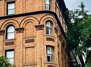 77 W 68th St #2E, New York, NY 10023