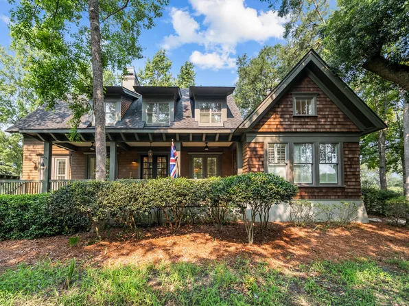 720 Island Park Dr #110, Daniel Island, SC 29492