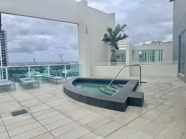 350 Las Olas Place Condo — Photo 4