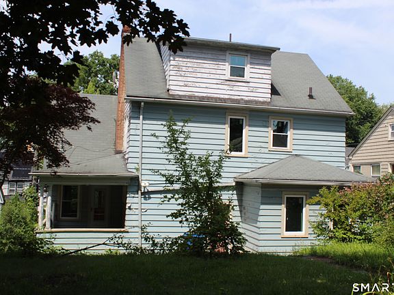 2nd image of 105 Roydon Road