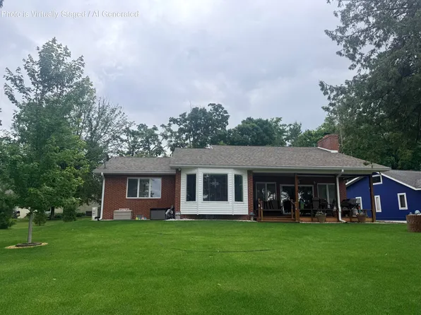 516 W Shoreview Ln, Indian River, MI 49749