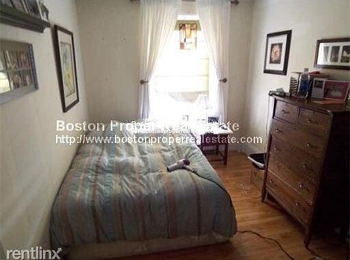 36 Fairfield St. #8 Boston - Back Bay Unit Photo 5