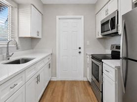 3231 NE 7th Ave, Pompano Beach, FL