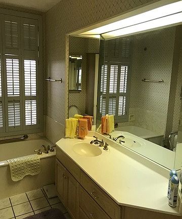 3rd image of 1 Towers Park Ln APT 611