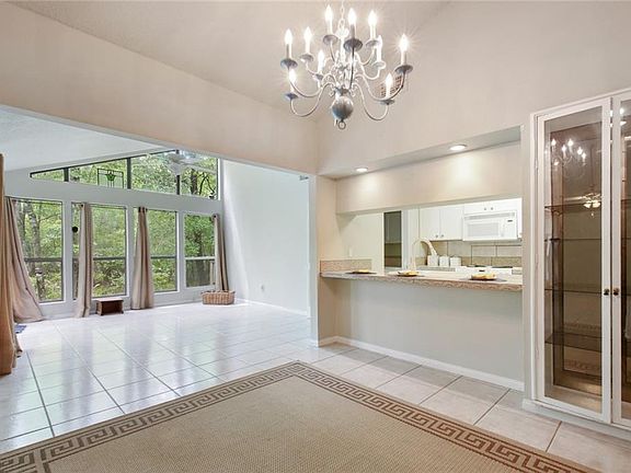3rd image of 106 Catalpa Ln #210