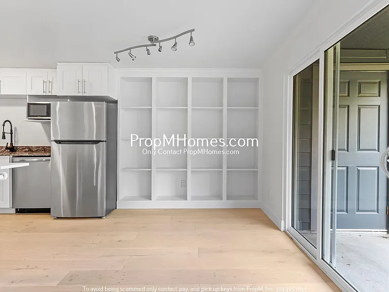 7937 SW 40th Ave #E — Photo 10