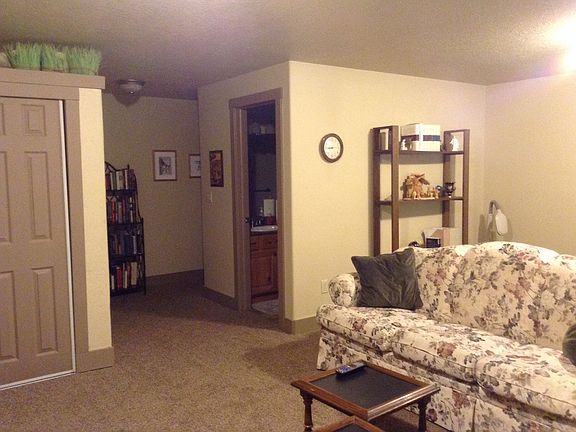 Den/4th br with bath