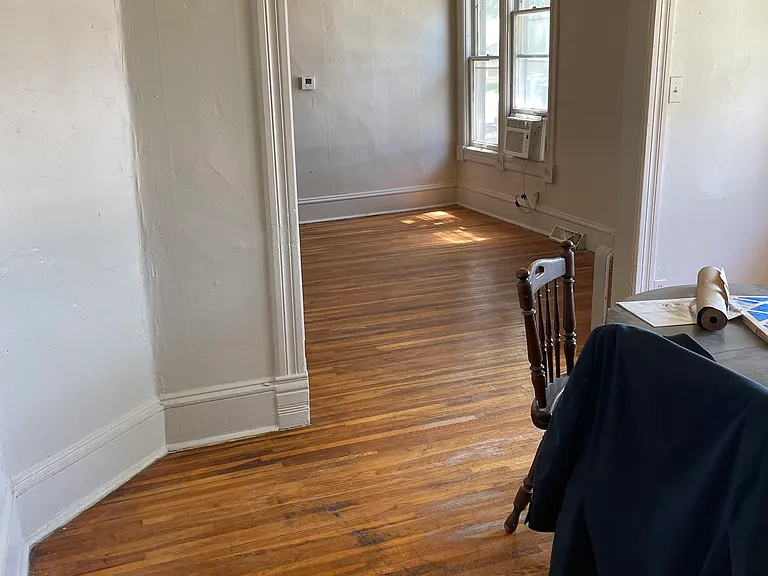 709 W 4th St — Photo 1