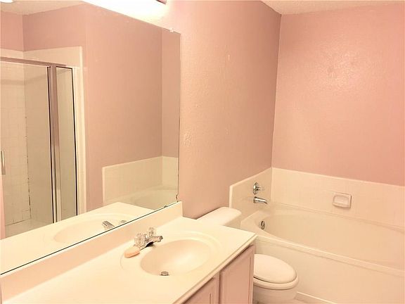5th image of 5115 Welbeck Ct