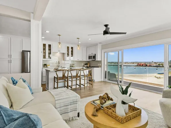 3500 Bayside Walk APT 3C, San Diego, CA 92109