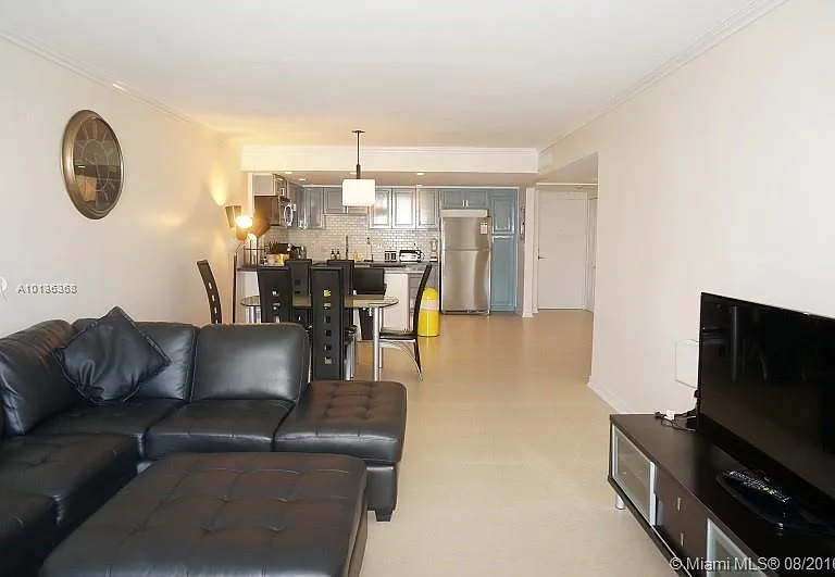 19370 Collins Avenue Seasonal #923 — Photo 8
