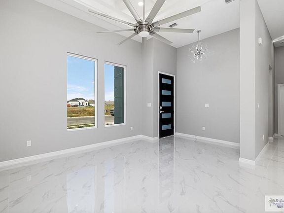 3rd image of 1803 Hailey Dr