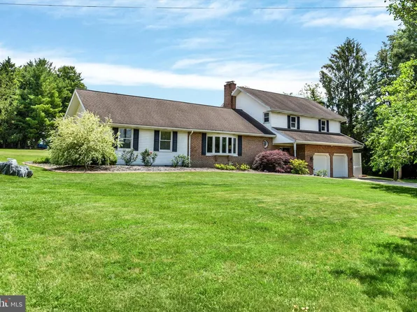 254 Kathy Ct, Lebanon, PA 17042