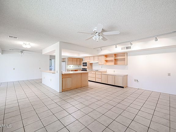 4th image of 20223 N 125TH Avenue