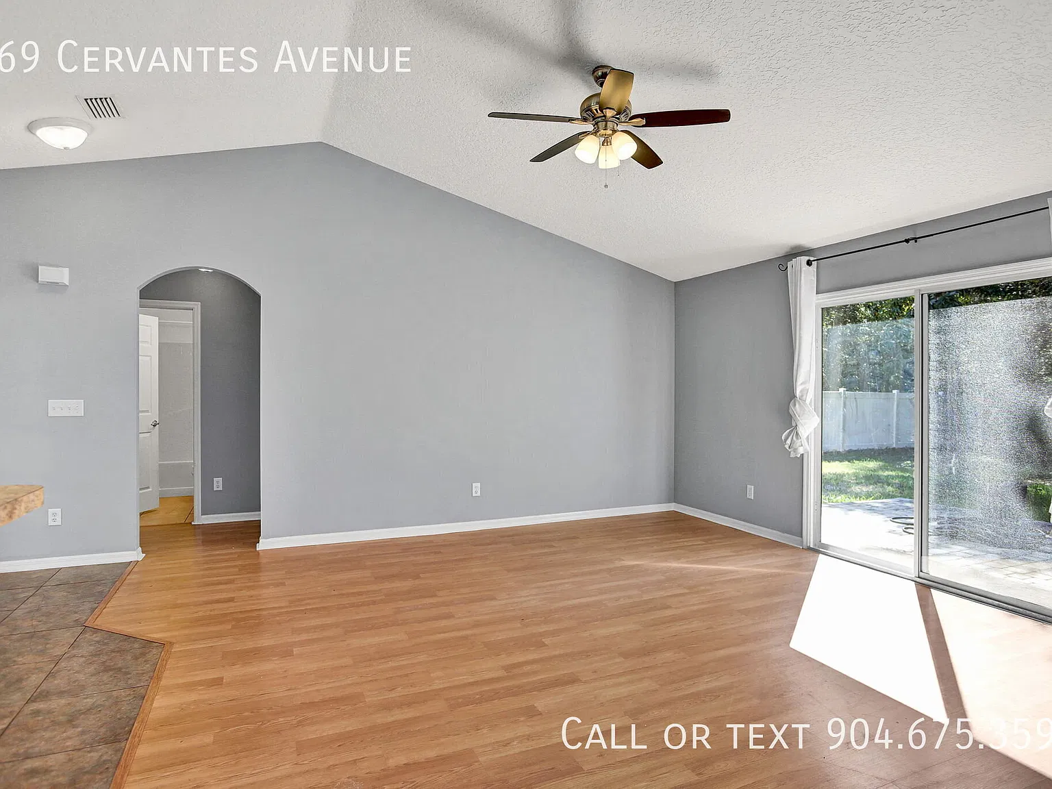 Charming 3-Bedroom Home with Solar Panels, Spacious Backyard & Significant Energy Savings Near Do... — Photo 4