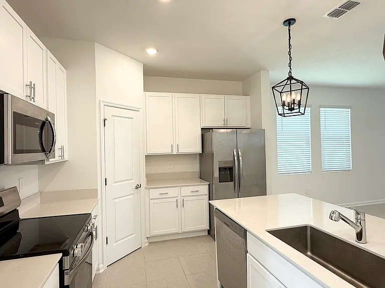 749 Honeyrock St — Photo 4