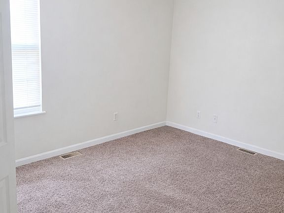 4th image of 718 Connor St #A