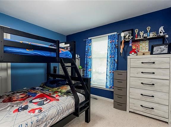 5th image of 1716 Welleslay Ln