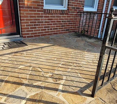 2nd image of 3927 Cedardale Rd