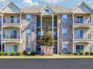 10960 Southgate Manor Dr APT 3, Louisville, KY 40229