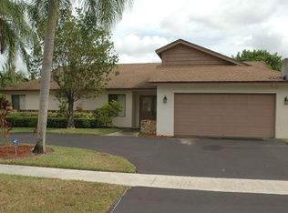 21014 Shady Vista Ln, Boca Raton, FL 33428