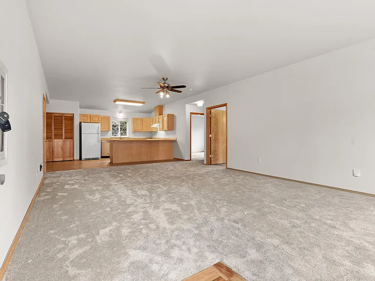 103 E Foster Ave #1 — Photo 6