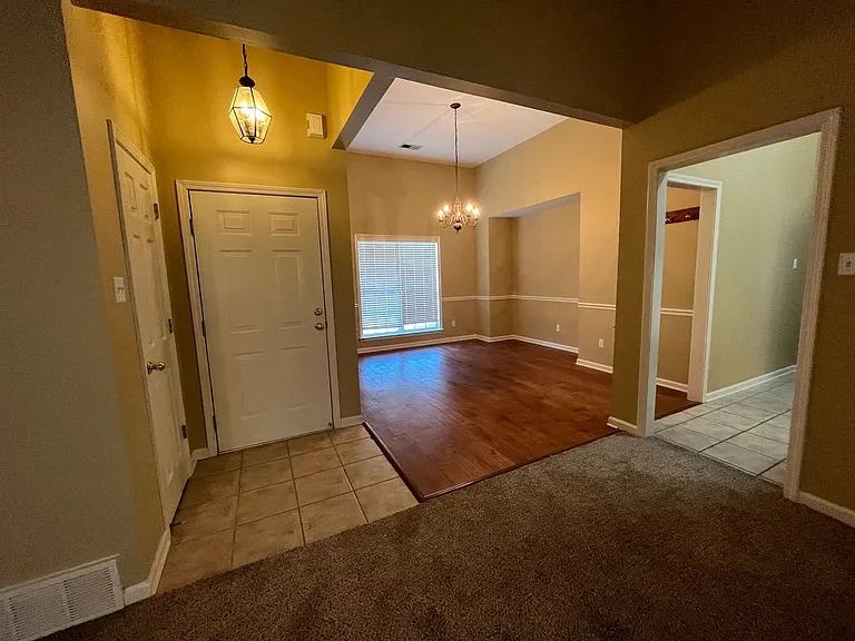 9150 Hervay Cv — Photo 7