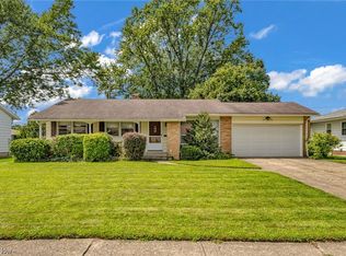 3840 W 213th St, Fairview Park, OH
