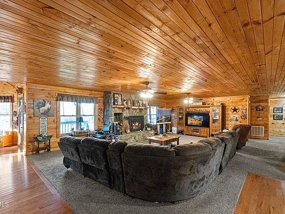 4th image of 1374 W Allens Bridge Rd