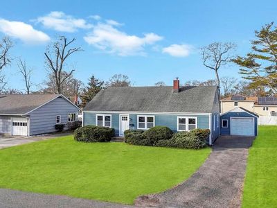 110 Monroe Avenue, Patchogue, NY, 11772