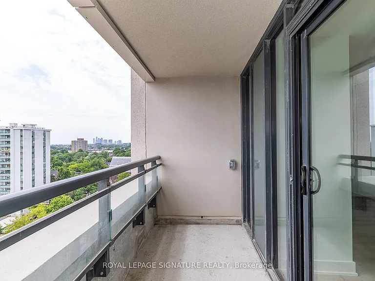 785 Dovercourt Rd #1105 — Photo 32