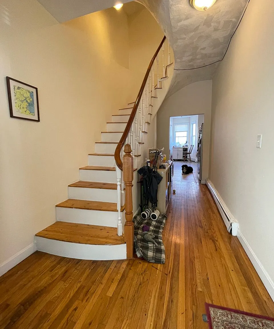 Sullivan Square area, 7 bedroom, 2 — Photo 4