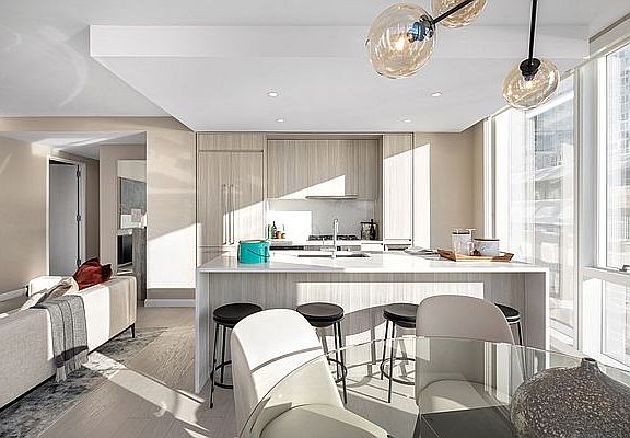 4th image of 675 W 59th St #2103