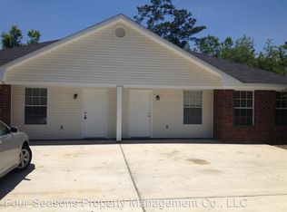 2009 S 8th St #B, Ocean Springs, MS 39564