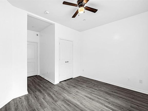 4th image of 6122 W Mount Houston Rd