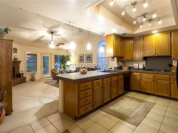 5th image of 3943 Saddlewood Ct