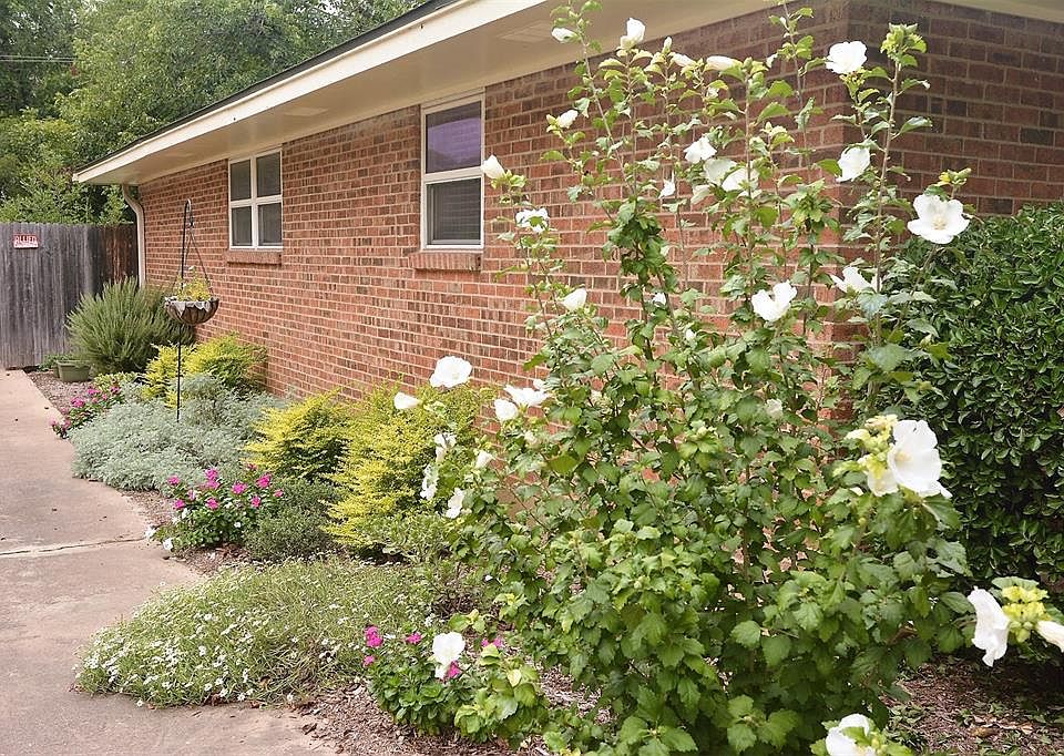 2nd image of 4212 Springbranch Dr