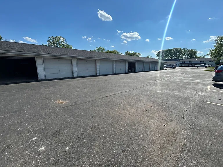 25 Bluemound Ct — Photo 16