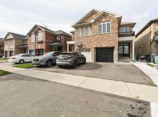 7445 Saint Barbara Blvd, Mississauga, ON L5W 0G3