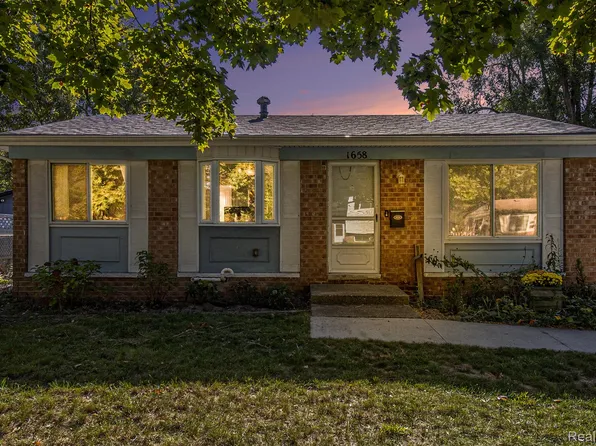 1658 Foley Ave, Ypsilanti, MI 48198