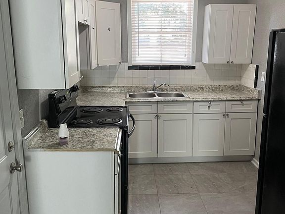 3rd image of 2906 Silver St #1-4