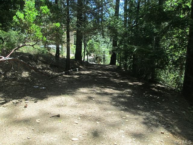 2nd image of 16373 Niblick Rd