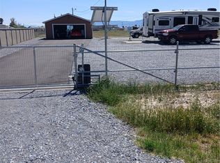 2171 McMurray Dr, Pahrump, NV 89060