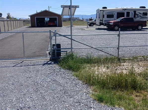 2171 McMurray Dr, Pahrump, NV 89060