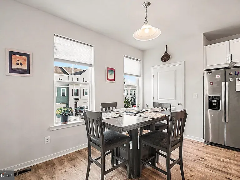431 Snowberry Ln — Photo 23