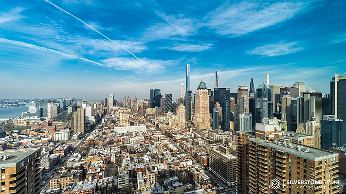 Rented by Silverstone Group USA Corp. | media 10