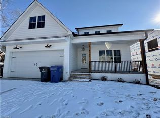 5920 Crossview Dr, Kernersville, NC 27284