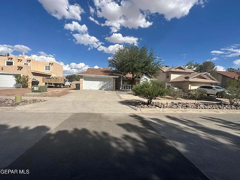408 Hadley Pl — Photo 10