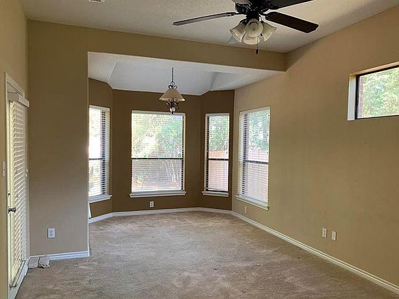 Unfurnished master bedroom